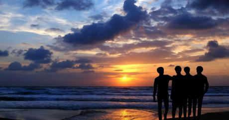 sunset-beach-sun-sand-friends